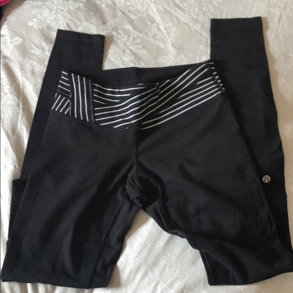 Lululemon black ankle leggings
